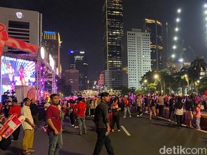 Senangnya Warga Bisa Nikmati City Light-Konser Gratis di Karnaval HUT RI