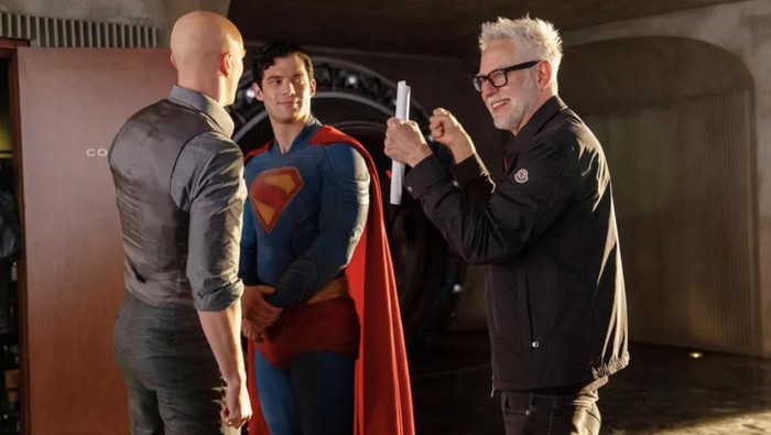 Superman James Gunn saat syuting film Superman.