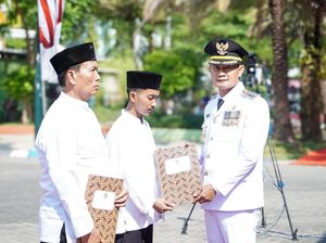 Pemkab Lamongan Serahkan Tali Asih ke Veteran hingga Eks Napiter