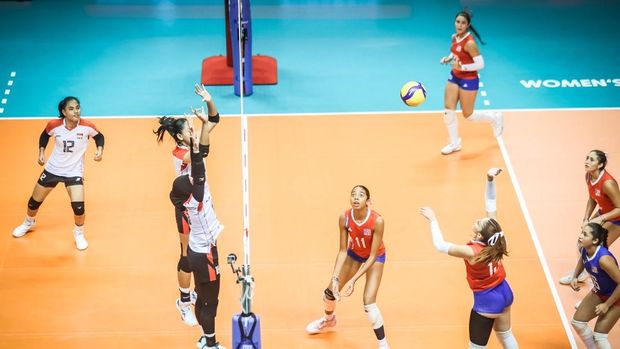 Timnas voli putri Indonesia harus puas menempati ranking ke-16 pada final standing Kejuaraan Dunia Voli Putri U-21 2025. Kepastian itu diperoleh setelah mereka kalah dari Puerto Rico 2-3 di Surabaya, pada Minggu (17/8/2025).