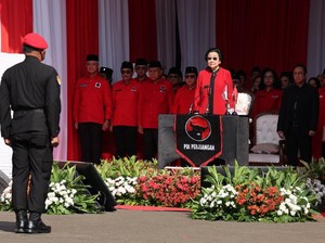 Megawati ke Kader: Jangan Jadi Partai yang Ikut Arus, Harus Garda Terdepan