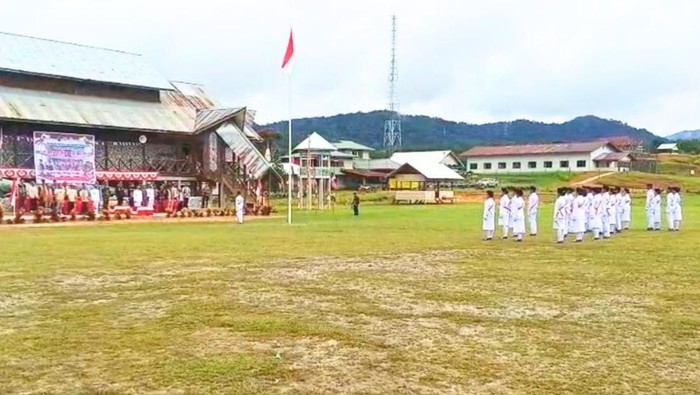 Upacara HUT ke-80 RI di Krayan Selatan