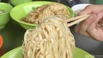 Viral di Tebet! Ini Mie Ayam Jamur Racikan Mantan Chef Restoran