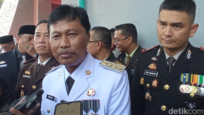 Wali Kota Cirebon, Effendi Edo