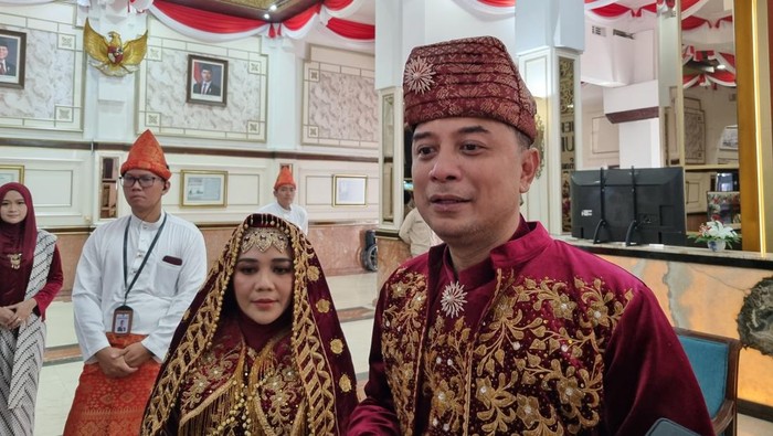 Wali Kota Surabaya Eri Cahyadi