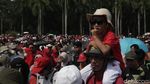 Warga Padati Monas Peringati Detik-detik Proklamasi RI