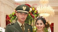 Untuk pertama kalinya (selain dulu masa covid dan dulu pernah 1 kali tidak diundang istana), hari ini saya tidak dapat memenuhi undangan upacara kenegaraan karena memilih mendampingi anak saya yang lahir tepat di tanggal 17 Agustus. Usianya genap 17 tahun hari ini, momen sekali seumur hidup yang juga tak kalah penting, tulis Annisa Pohan dalam Instagram miliknya dilihat detikcom, Senin (18/8/2025). Foto: dok instagram Annisa Pohan
