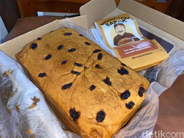 Banana Cake Bapak, buatan Iswantyo, seorang pensiunan TNI AU di Yogyakarta