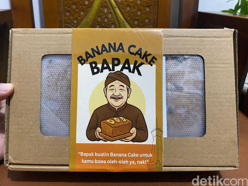 Banana Cake Bapak, buatan Iswantyo, seorang pensiunan TNI AU di Yogyakarta