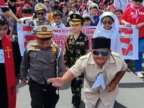 Video Viral Aksi Bocah Cosplay Jadi Prabowo Cilik di Karnaval HUT RI