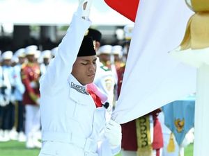 Profil El Rayyi: Rimbawan Pertama yang Jadi Pembentang Bendera di Istana