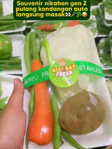 Ide souvenir pernikahan berupa sayuran segar sedang jadi tren, bisa jadi pilihan.