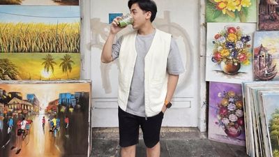Potret Jerome Polin Minum Kopi hingga Matcha saat Liburan