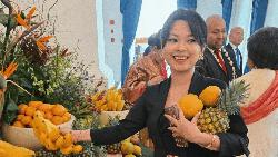 Video Makna Kebaya Hitam yang Dikenakan Cucu Bung Hatta di HUT ke-80 RI