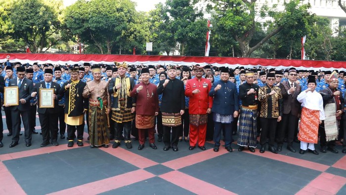 Kementerian Dalam Negeri (Kemendagri) bersama Badan Nasional Pengelola Perbatasan (BNPP) merayakan momen Hari Kemerdekaan ke-80 RI.