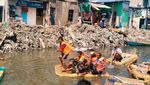 Semringah Warga Kalianak  Gelar Lomba Dayung Usai Normalisasi Sungai