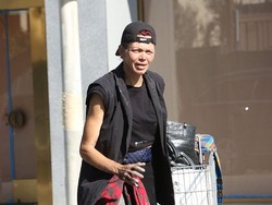 Foto: Mantan Model yang Menggelandang Tapi Tetap Pakai Rolex