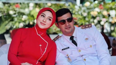 8 Gaya Merah-Putih Margin Wieheerm, Istri Wabup Perdana Ikut Upacara HUT RI