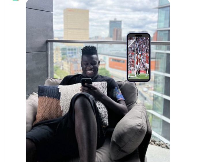 Meme Arsenal Hajar MU: Blunder Bayindir, Onana Dirindu