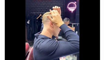 Sepertinya ia lebih cemas rambutnya berantakan. Foto: X.com