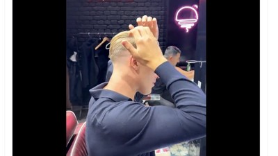 Meme Kocak Viktor Gyokeres, Cuma Sibuk Rapikan Rambut