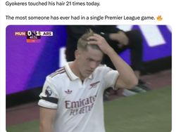 Meme Kocak Viktor Gyokeres, Cuma Sibuk Rapikan Rambut