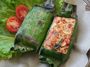 Resep Nasi Bakar Ayam Kemangi, Menu Makan Siang yang Harum Sedap