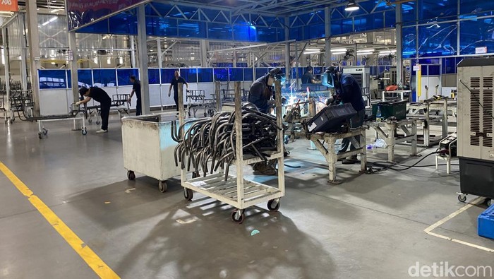 Pabrik Yadea di Jinzhai, Anhui Pabrik Yadea di Jinzhai, Anhui