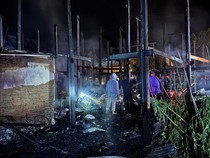 Kebakaran Rumah di Labakkang Pangkep, Traktor-Motor Hangus