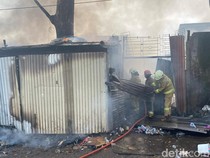 Kebakaran di Cilentah Bandung, RT: 8 Warung Ludes