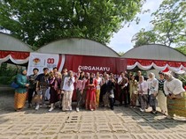 Potret Perayaan HUT ke-80 RI di Hungaria, Lomba-lomba hingga Tumpengan