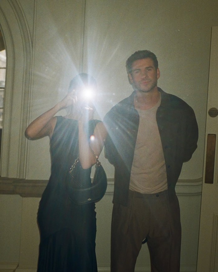 Potret Gabriella Brooks yang Digosipkan Tunangan dengan Liam Hemsworth