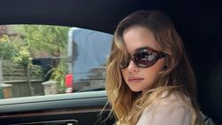 Potret Gabriella Brooks yang Digosipkan Tunangan dengan Liam Hemsworth