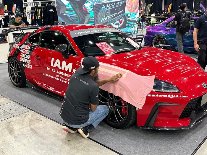 Produsen cat automotive refinish produk asli dari Indonesia, PT Anugerah Berkat Cahaya Abadi (ABCA) mengukuhkan ambisi ‘Go Global’ dengan unjuk gigi di ajang pameran bergengsi International Automodified (IAM) Malaysia 2025, pada 16-17 Agustus 2025 di Setia City Convention Centre.