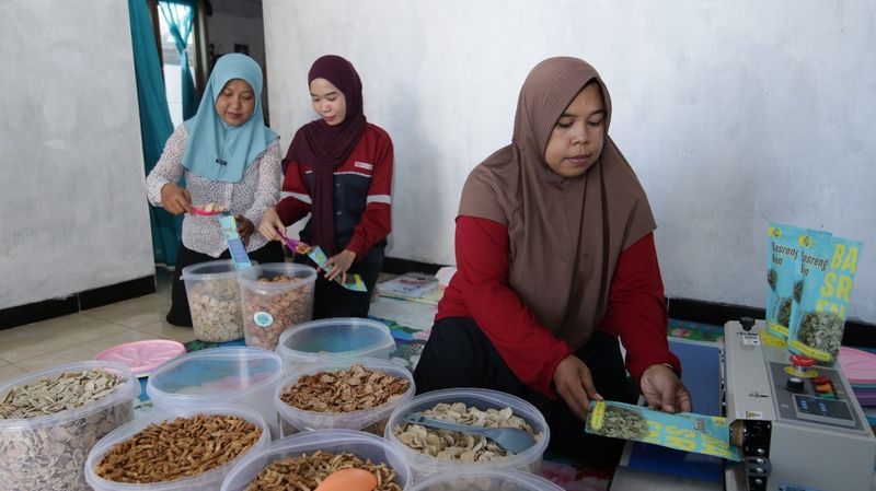 PT S2P–PLTU Cilacap Dorong UMKM Cilacap Naik Kelas Lewat Olahan Hasil Laut