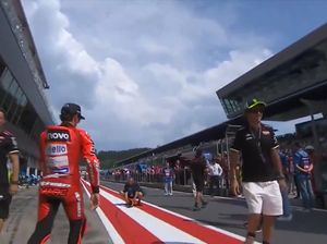 Valentino Rossi Datang ke MotoGP Austria, tapi Kok Nggak Ikut Parade Legenda?