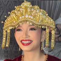 “Cantik sekali bu wapres,” tulis netizen di kolom komentar unggahan Instagram @setwapres.ri. “Masya Allah cantik banget ibu wakil presiden,” tulis netizen lainnya. Foto: Dok. Instagram Bennu Sorumba