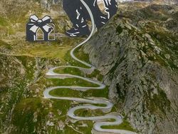 Cara Unik Seniman Padukan Karya Seninya dengan Hal di Sekitar