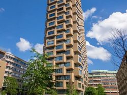 Cara Unik Seniman Padukan Karya Seninya dengan Hal di Sekitar