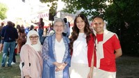 Dirgahayu Indonesiaku, pengalaman yang menyenangkan 17 agustus kali ini di jerman dan ternyata ga kalau seru, melihat semangat anak-anak muda indonesia di hamburg luar biasa, dan terimakasih @indonesiainhamburg sudah sangat hangat, tulis Susan Sameh dalam Instagram miliknya dilihat detikcom, Senin (18/8/2025). Foto: dok instagram Susan Sameh