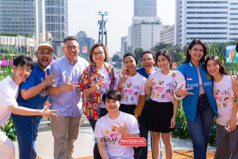 Tujuh bus TransJakarta penuh dengan gambar, dijadikan kampanye 