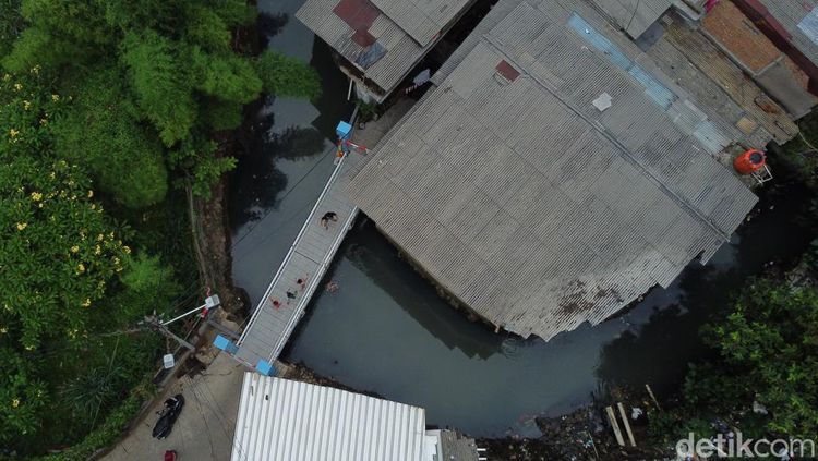 Unik, Jembatan Antar Kampung di Gandaria Bisa Diangkat Layaknya Kota Tua