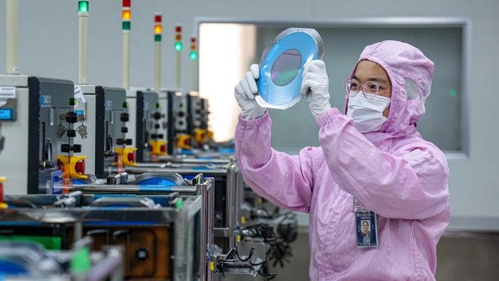 Xizhi, mesin litografi berkas elektron (e-beam) yang dikembangkan oleh Universitas Zhejiang, China