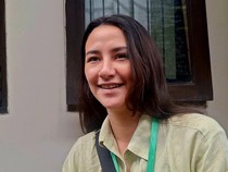 Video: Penampilan Sederhana Dahlia Poland dan Fandy di Sidang Cerai