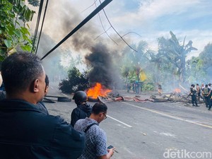Tawuran Pelajar Picu Bentrok Warga di Ambon: 1 Siswa Tewas, 17 Rumah Dibakar