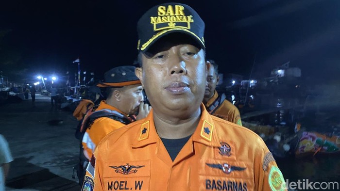 Kasi Ops Basarnas Kota Semarang, Moel Wahyono di dermaga Tambaklorok, Kecamatan Semarang Utara, Kota Semarang, Selasa (19/8/2025).