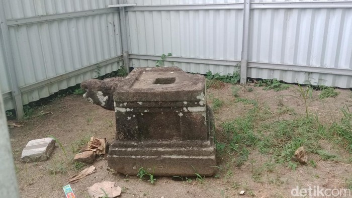 Penampakan Situs Keprabon atau Candi Asu, yang letaknya di bawah Tol Klaten, tepatnya Desa Keprabon, Polanharjo, Klaten, Selasa (19/8/2025).
