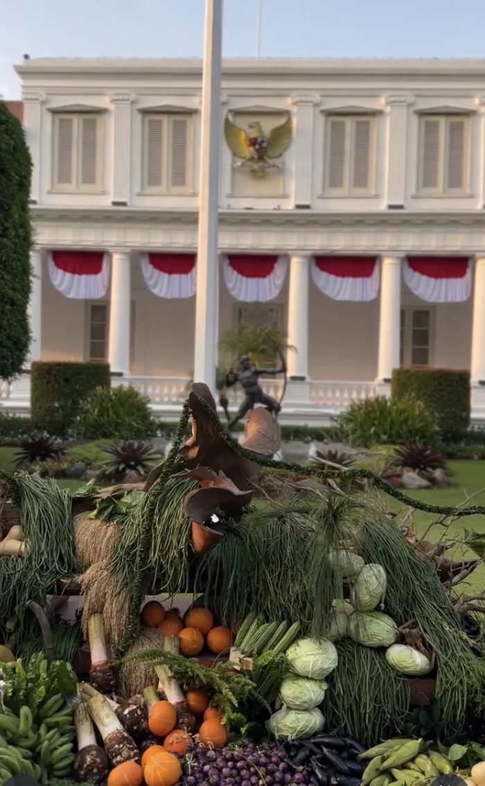 Dekorasi HUT ke-80 RI di Istana Merdeka