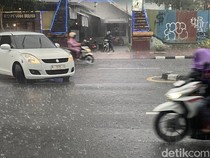 Cuaca Surabaya Hari Ini: Bulak Berawan, 31 Kecamatan Hujan Ringan