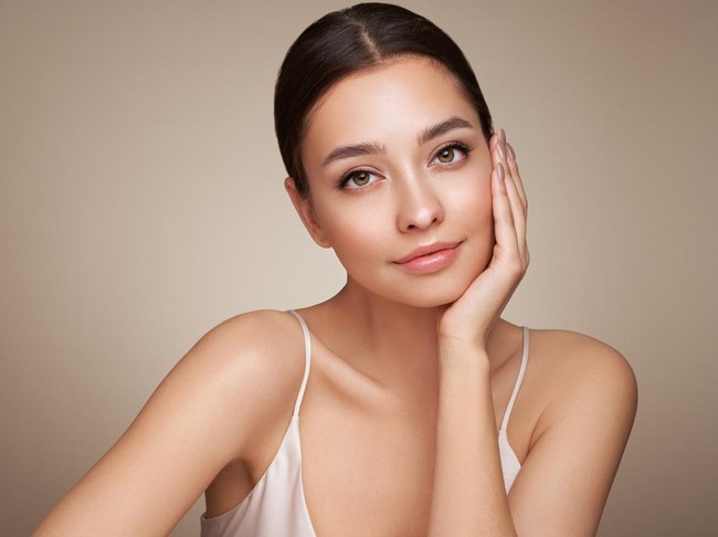 Ilustrasi skincare wanita